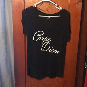 “Carpe diem” T-shirt